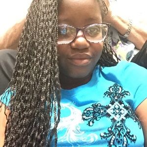 Meet your Posher, Shawndra